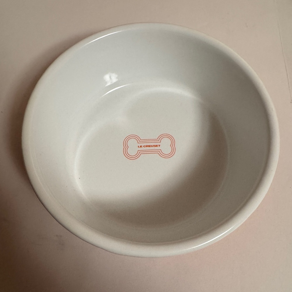 Le Creuset Large Dog Bowl/Dish Enamel On Steel 7 inch, 6 cups [ORANGE] NEW